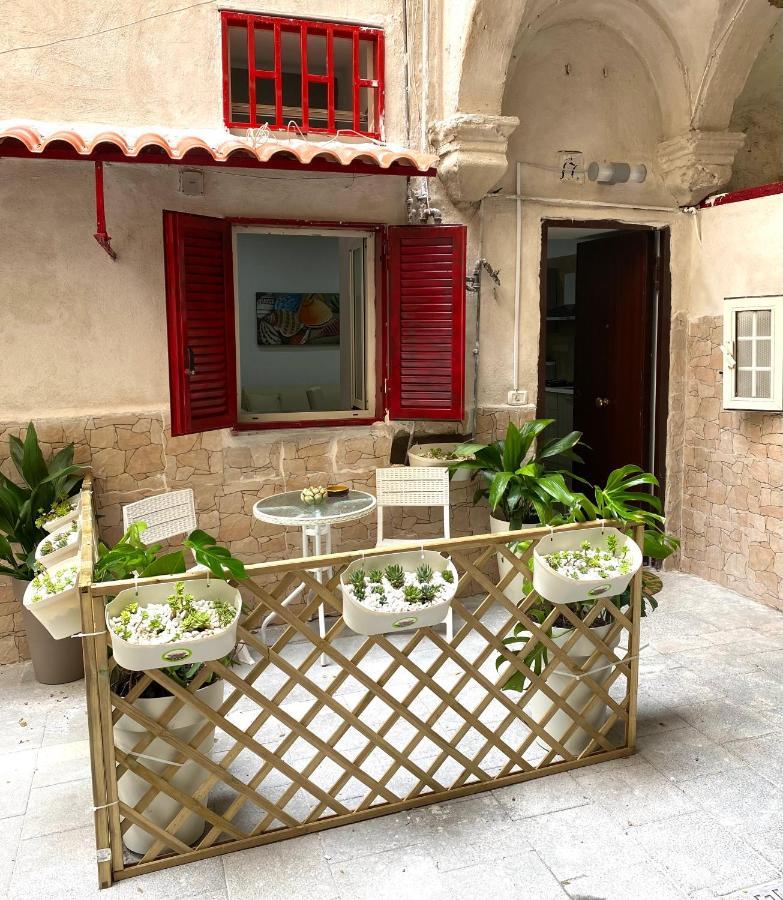 Golden House Apartman Nápoly Kültér fotó